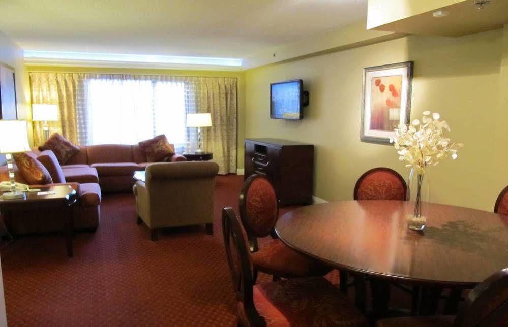 Suites At Jockey Club Las Vegas Luaran gambar